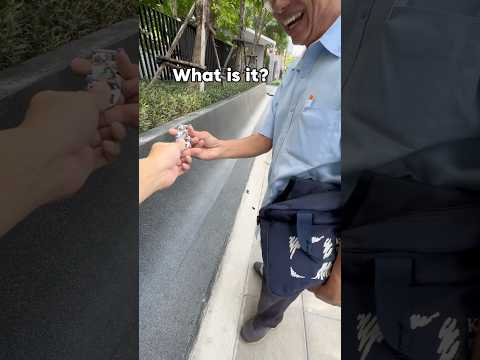 Stranger passed the vibe check 👴🏻#fingerboard #techdeck #funnyshorts