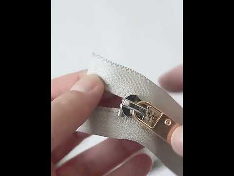 [Little B House] Detachable Zip Fixer Zip Repair Zipper Head Replacement Zip Puller 拉链头拉片 拉链头替换-HL40