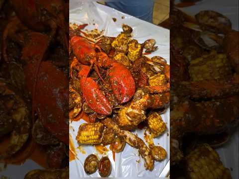 Spicy level 26 Cajun seafood boil at Crab & More in Washington! #seafood #seafoodboil #spicy