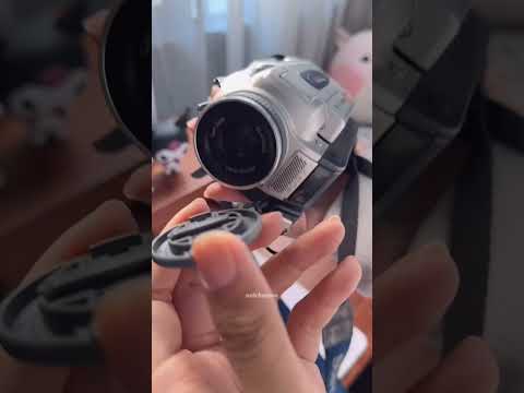 📹 finding my mom’s old camcorder #nostalgia #retro #digicam #sony #videocamera #handycam #aesthetic