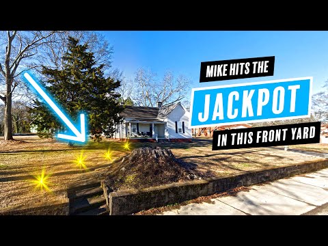 Mike Hits The JACKPOT Metal Detecting In This Front Yard! AMAZING Old Coins & BIG SILVER!