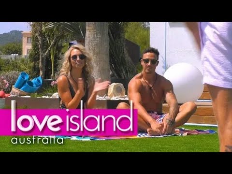 A couple's yoga session leaves Tayla fuming | Love Island Australia (2018) HD