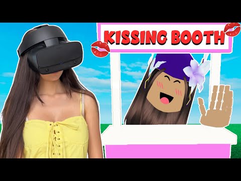 I OPENED a FAKE KISSING BOOTH in Roblox Vr Hands!