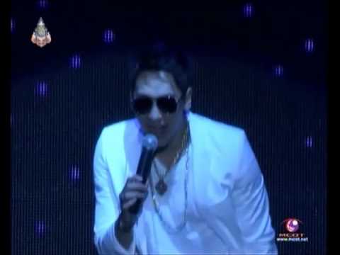 [Nine Enterain]130825 Rain @ Sonic Bang festival