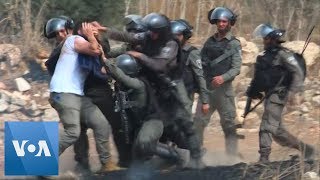 Palestinians Protesting Jewish Settlements Clash with Israeli Forces in West Bank | VOANews