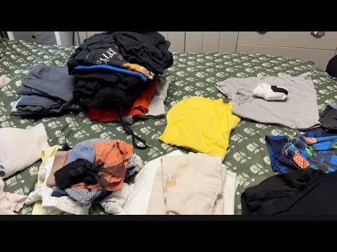 DO SOME LAUNDRY WITH ME | VLOGTOBER | IM OUT OF IDEAS HELP !!