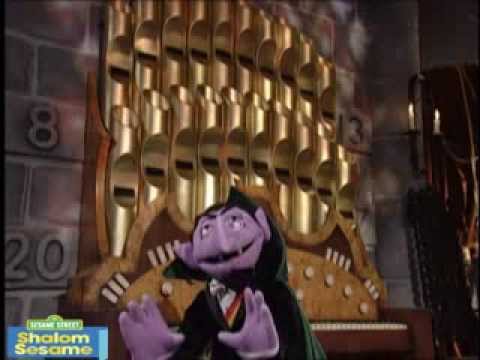 Shalom Sesame: The Count's Number of the Day: Achat Esre