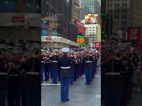 🇺🇸MARINE CORPS BAND in Times Square #shorts #marines #usmc  #marineband @marines