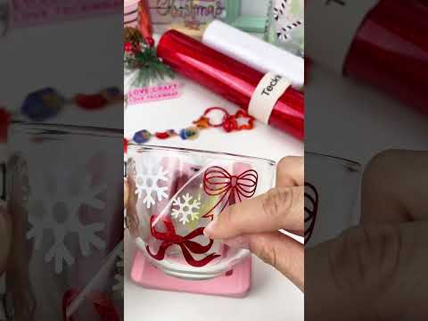 DIY Christmas Glass Using Sparkle Adhesive Vinyl  #diy #teckwrapcraft #craftsupplies #christmas