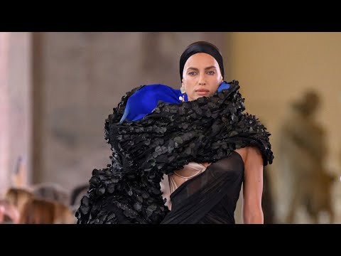 Schiaparelli | Haute Couture Fall Winter 2023/2024 | Paris