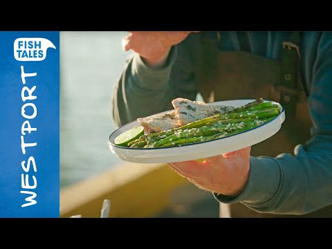 How to grill TUNA on the BBQ with asparagus and sesame dressing