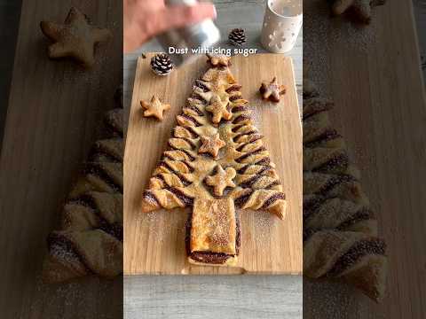 Tear & Share Nutella Pastry Christmas Tree (Christmas Kitchen Ep 1) #christmas #baking