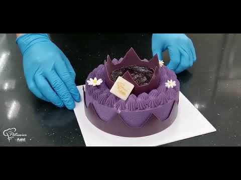 Pâtissier Chocolate Blueberry Cake