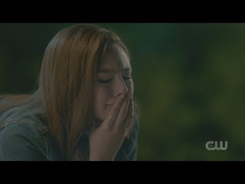 Legacies | Hope and Landon talk, Hope cries | 2x02