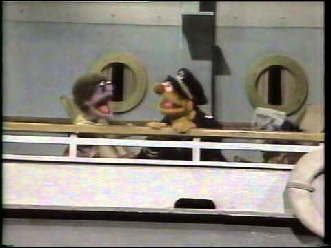 Classic Sesame Street - Ernie loves his boat