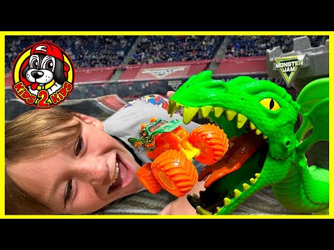 Monster Jam DRAGON Ultimate Compilation - Dueling Dragons Playset, Play at the Park & LEGO Toys