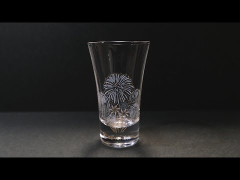 花火大会の代わりにグラスにHANABIを打ち上げる。 冷たい飲み物を注ぐと幻想的に / Color Changing Fireworks Glass