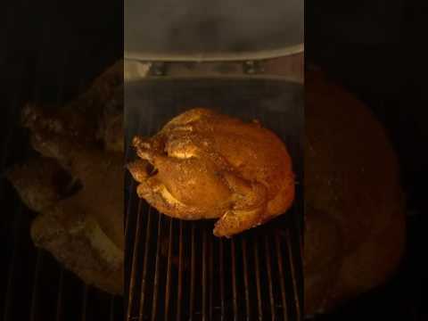 That Thanksgiving Bird Smoked To Perfection #bbq #foodie #youtubeshorts