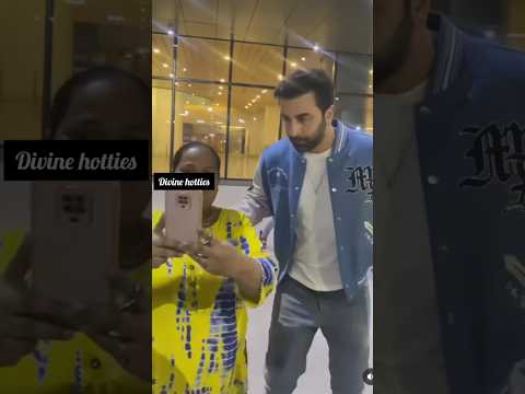 Ranbir kapoor spotted at mumbai airport return to dubai#bollywood #ranbirkapoor #satranga #animal#rk