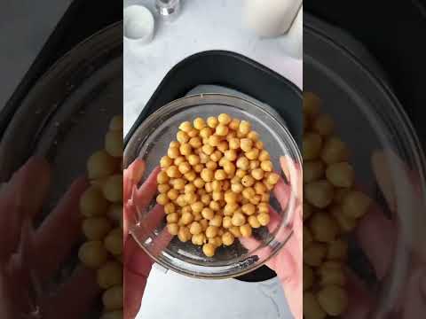 Crispy salt and vinegar chickpeas #healthysnacks #easyrecipe #airfryer