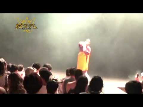 A skinhead woman dances in a Japanese monk's costume.　#fetish #underground