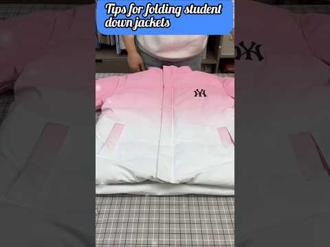 How to fold a jacket for travel #foldingtips #organization #fashionstyle #shorts