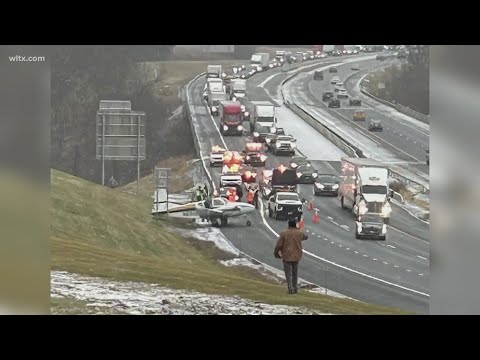 South Carolina plane lands on New York state highway