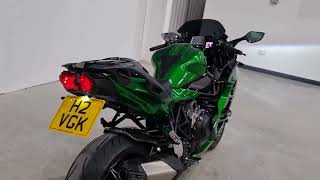 Kawasaki H2SX SE 2018 - Completely Motorbikes