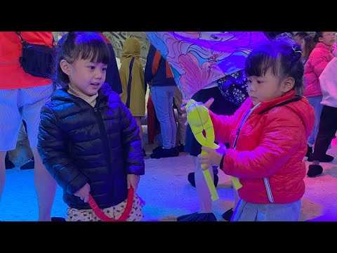 在小叮噹科學主題樂園 玩雪玩水玩科學