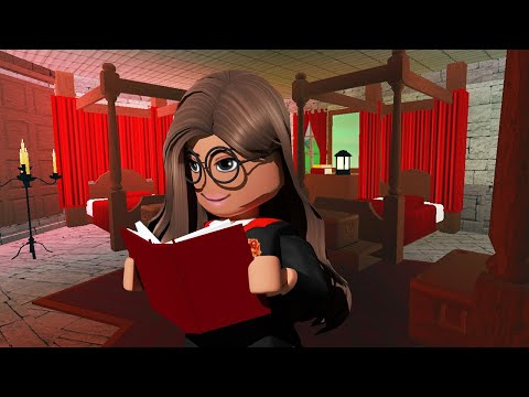 MAKING A HARRY POTTER THEMED ROOM FOR MY HOTEL | Bloxburg