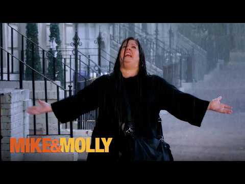 Molly Follows Her Dreams... By Quitting Her Job | Mike & Molly