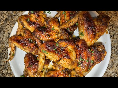 How To Make Easy Oven-baked Whole Chicken Wings with Italian Dressing | The Glam Kitchen