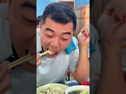 仁德美食ep2，天天吃也吃不膩的張家水餃，炒飯滷菜也都是水準之上！飯後再配個100分的點心蔥油餅，整個滿足了🤤#台南  #台南美食  #仁德  #麵店  #水餃  #點心  #蔥油餅  #高cp值