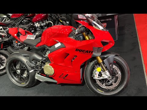 Ready to Race ! 2024 Ducati Panigale V4 S