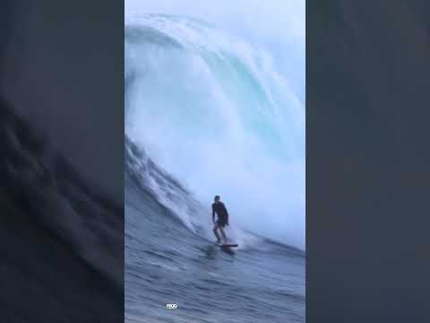 PE'AHI INSANE BARREL RIDE - ALBEE LAYER #Shorts