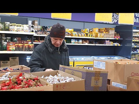 Go Food Shopping in a Small Russian Town / Locals Shop Here Every Day