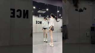 【眠羊】哒哒哒哒哒 #虾米编舞 #美女 #跳舞 #dance #shorts