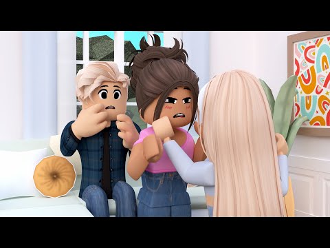 EVIL Step-Daughter Hates my FAMILY! **BREAK UP!** | Bloxburg Family Roleplay w/voices