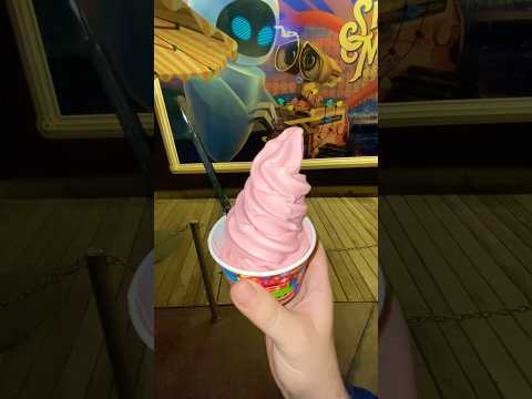 It’s Raspberry soft serve from the Adorable Snowman Frosted Treats #pixar #disneyfood #holiday #food