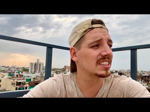 Why vloggers SUCK | What makes me mad about vlogging | India Vlog 41