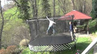 Trampoline twins