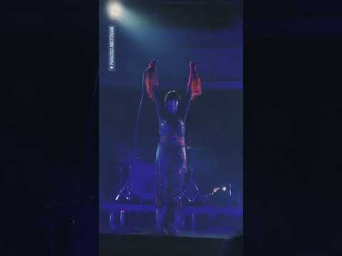 Yeah Yeah Yeahs - Maps live at Paradiso, Amsterdam 2023 #Shorts #YeahYeahYeahs