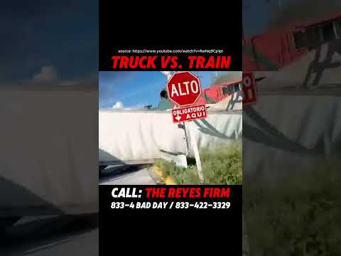 Collision on the Rails: TRUCK VS. TRAIN 🤯 #bigrigaccident #18wheeleraccident #whosatfault