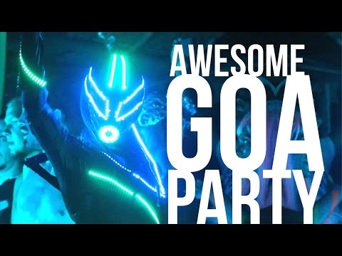 Awesome Goa PARTY!!! / Freaks Carnival! Beach Party in Arambol, Goa