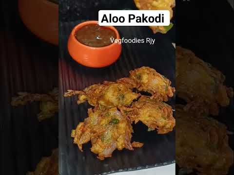 #aloo #pakodi #aloopakodi #recipe @VegfoodiesJ