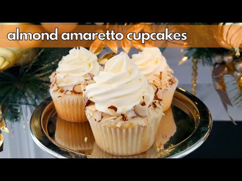 Almond Amaretto Cupcakes | A Festive Holiday Cupcake!