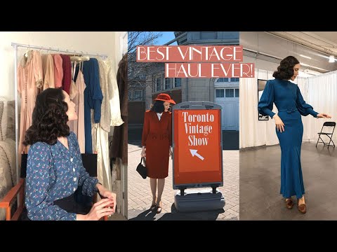 Toronto Vintage Clothing Show Vlog and HUGE HAUL! | Carolina Pinglo