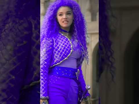 What if Chloe wore shades of purple? 💜 - Descendants 4 - Malia Baker #descendants4 #descendants