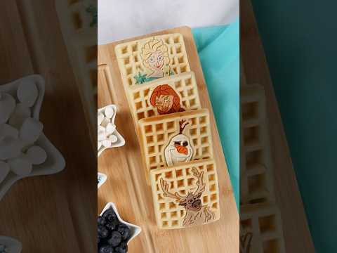 ❄️Disney Frozen Waffles in my waffle maker from Uncanny Brands (#gifted)