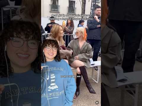 mama a hayley williams next to you #hayleywilliams #parisjackson #lipreading #lipreadinggirl